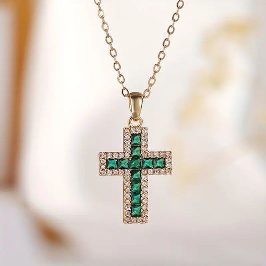 Solene Smaragd Cross Pendant Nyaklánc | Arany