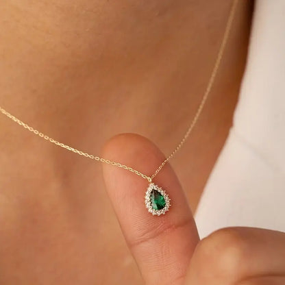 Arany Smaragd Teardrop Nyaklánc