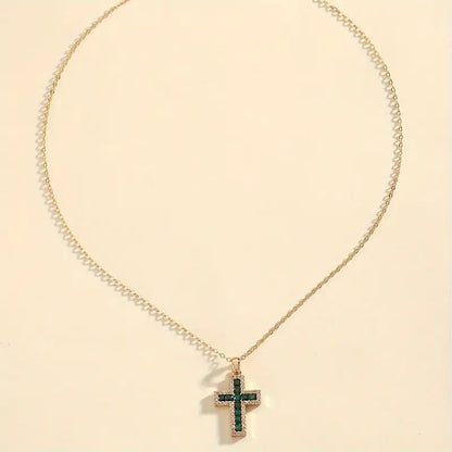 Solene Smaragd Cross Pendant Nyaklánc | Arany