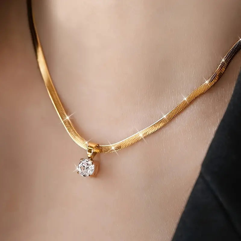 Elegant Rhinestone Pendant Nyaklánc | Arany